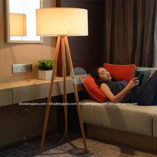 Đèn cây gỗ DC873