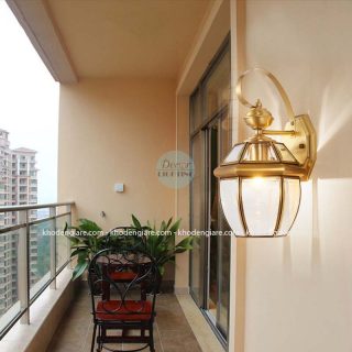 Đèn tường đồng TD028