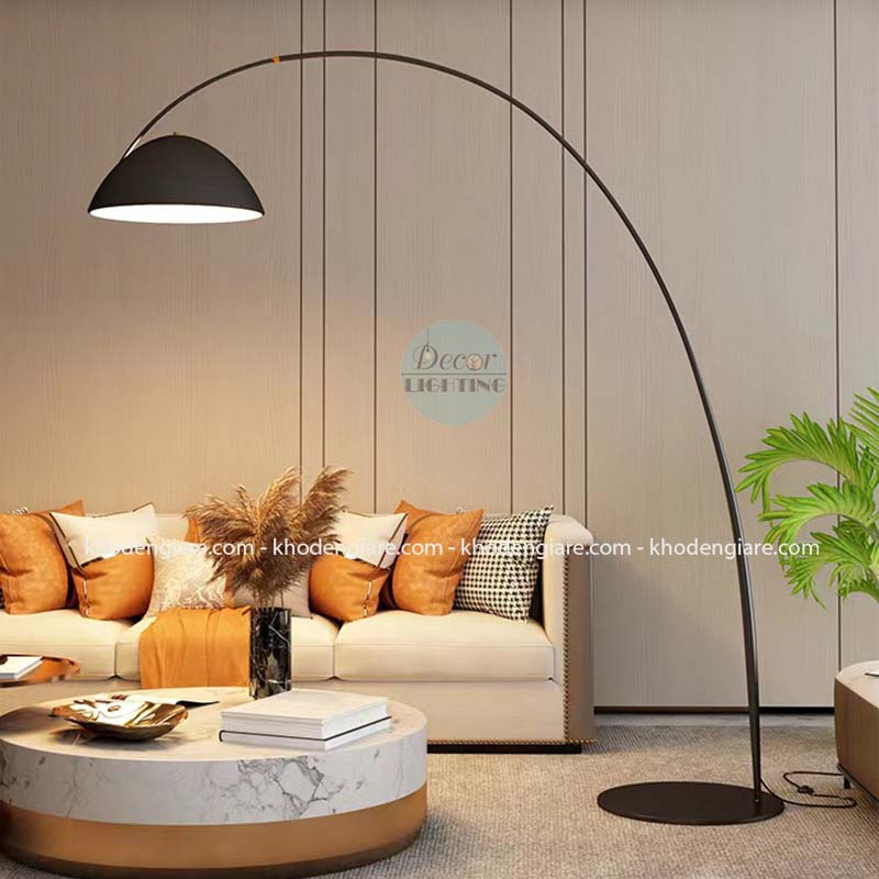 Đèn cây hiện đại DC896