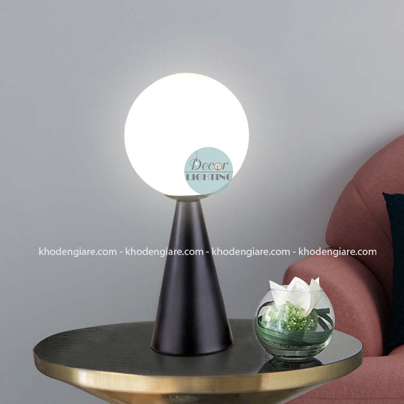 Đèn bàn chao thủy tinh tròn DC/DB-3545